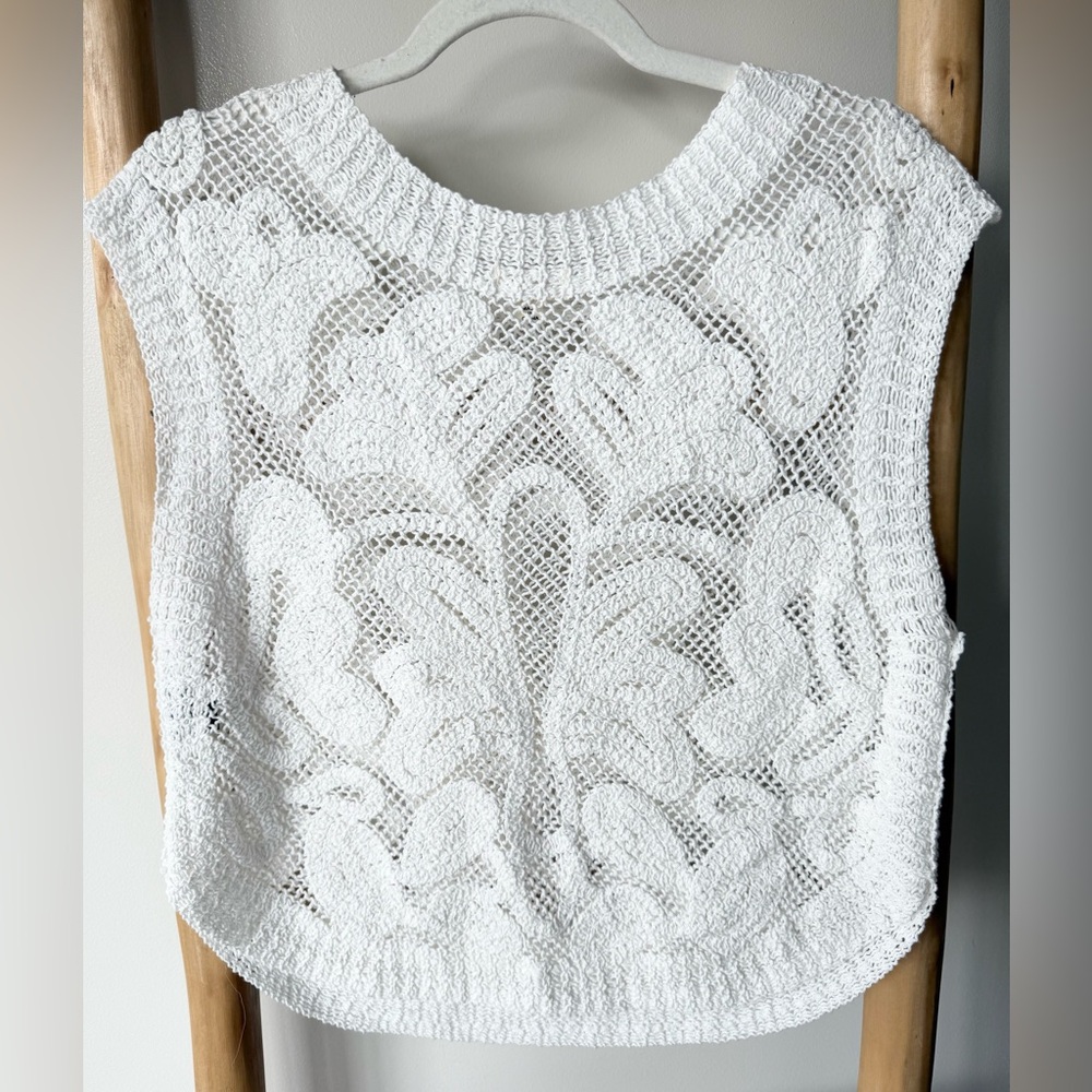 POL Romantic Boho Round Neck White Crochet Loose Knit Sleeveless Sweater Top OS - Picture 12 of 15
